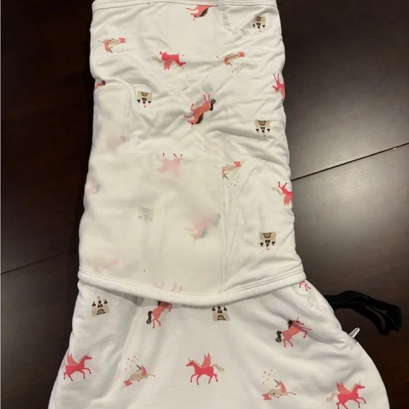 Kyte Baby White Swaddle with Pink Unicorns Bamboo Sleep Bag Swaddler - Picture 7 of 9